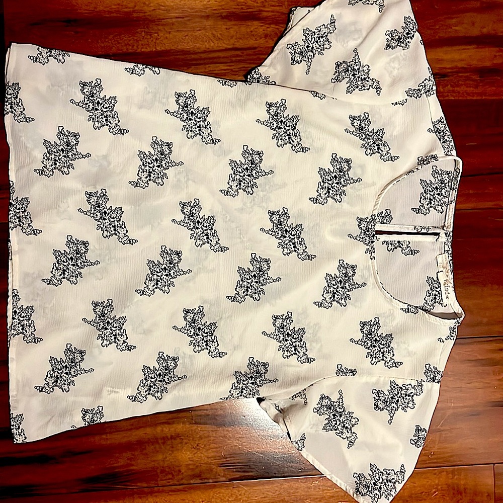 This is a womens shirt